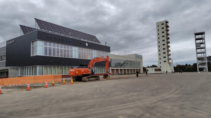 消防学校の新校舎と訓練